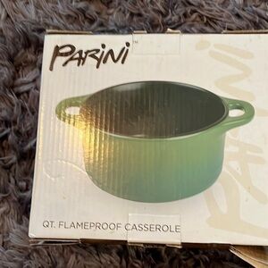 Parini quart 🔥 flameproof casserole green in color New.